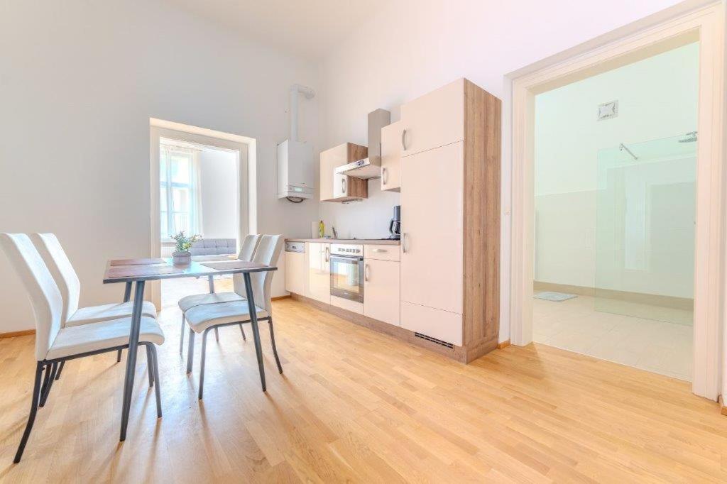 קרמס אן דר דונאו Deluxe Apartments Near The Center מראה חיצוני תמונה