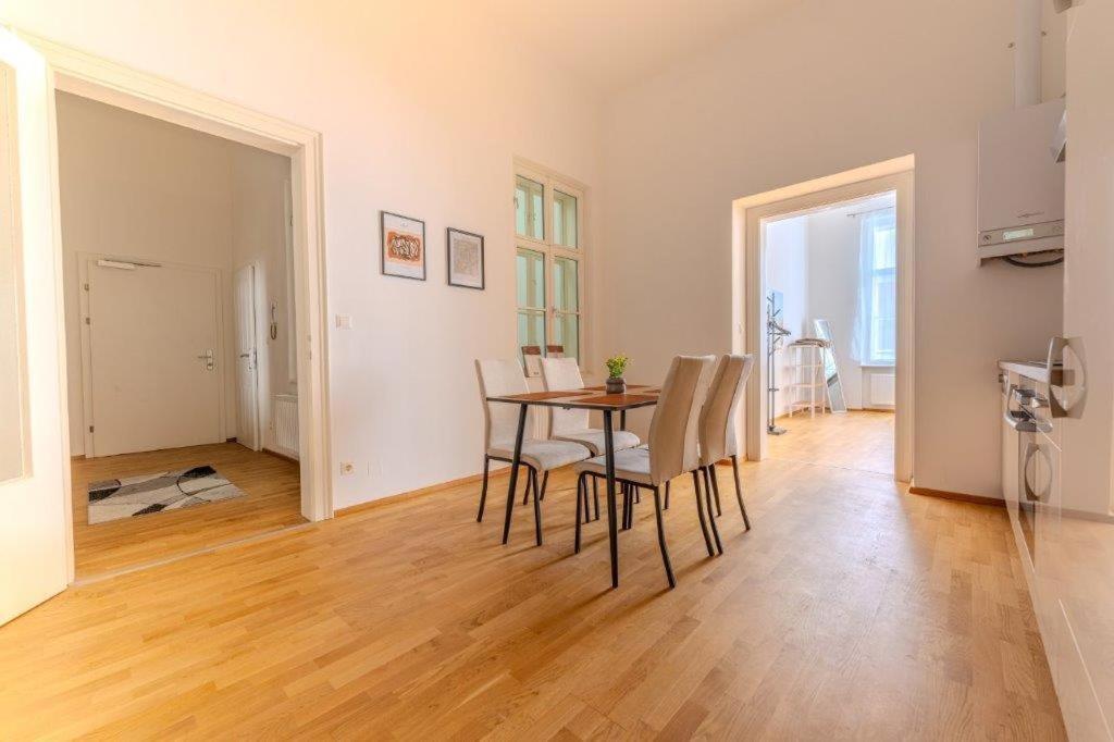 קרמס אן דר דונאו Deluxe Apartments Near The Center מראה חיצוני תמונה