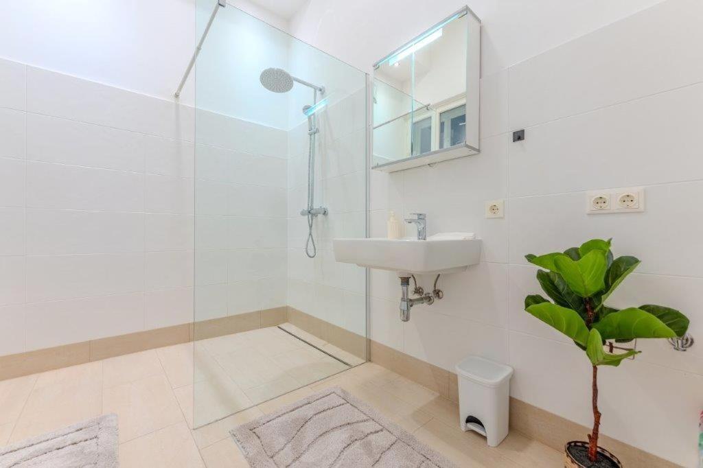 קרמס אן דר דונאו Deluxe Apartments Near The Center מראה חיצוני תמונה